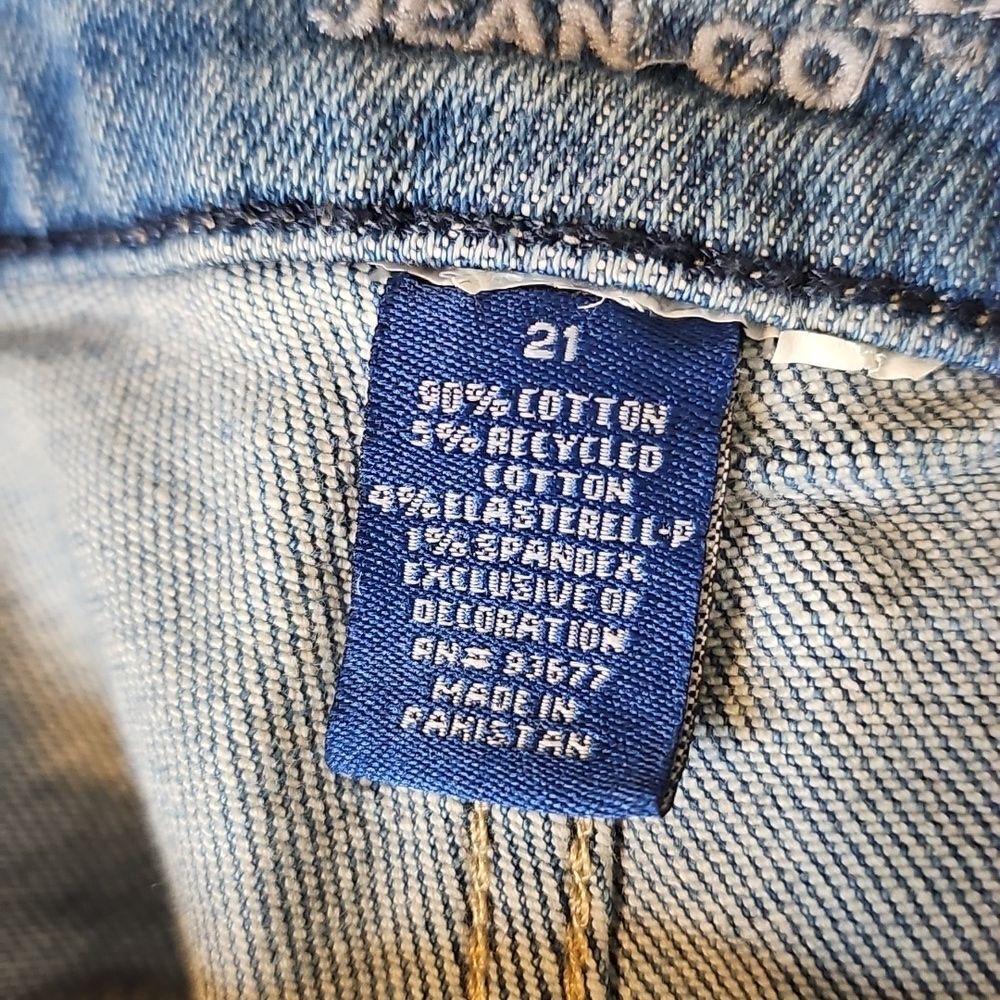 NWT Mushroom‎ Embroidered Mom Jeans Arizona Jean Company Blue Distressed 21 - Picture 10 of 10